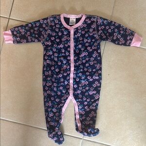 Baby steps footie pajamas 6 months NWOT